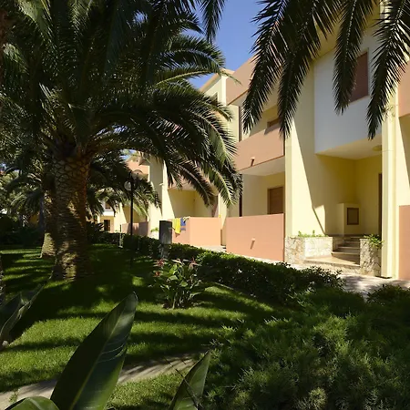 Aparthotel Oasis 3*