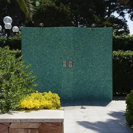 Aparthotel Oasis 3*