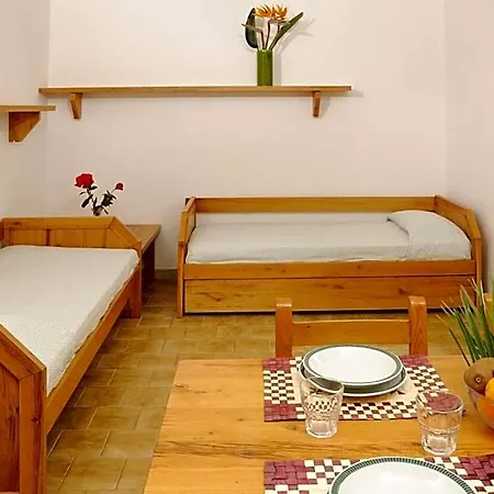 Oasis Apartahotel 3*