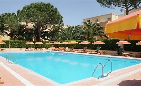 Apartahotel Oasis 3*