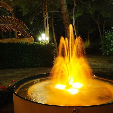Oasis Apartmanhotel 3*
