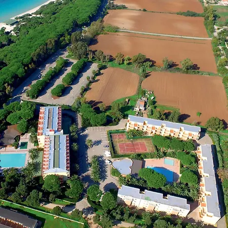 Oasis מלון דירות 2*